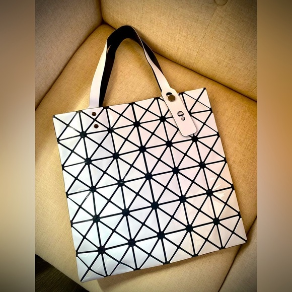 Handbags - 𝅺WHITE Lucent Tote women's designer modern tote bag similar to Bao Bao
